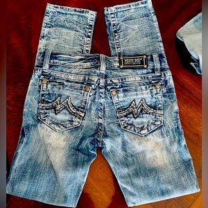 Miss Me Medium Wash Blue Skinny Jeans Sz 28
